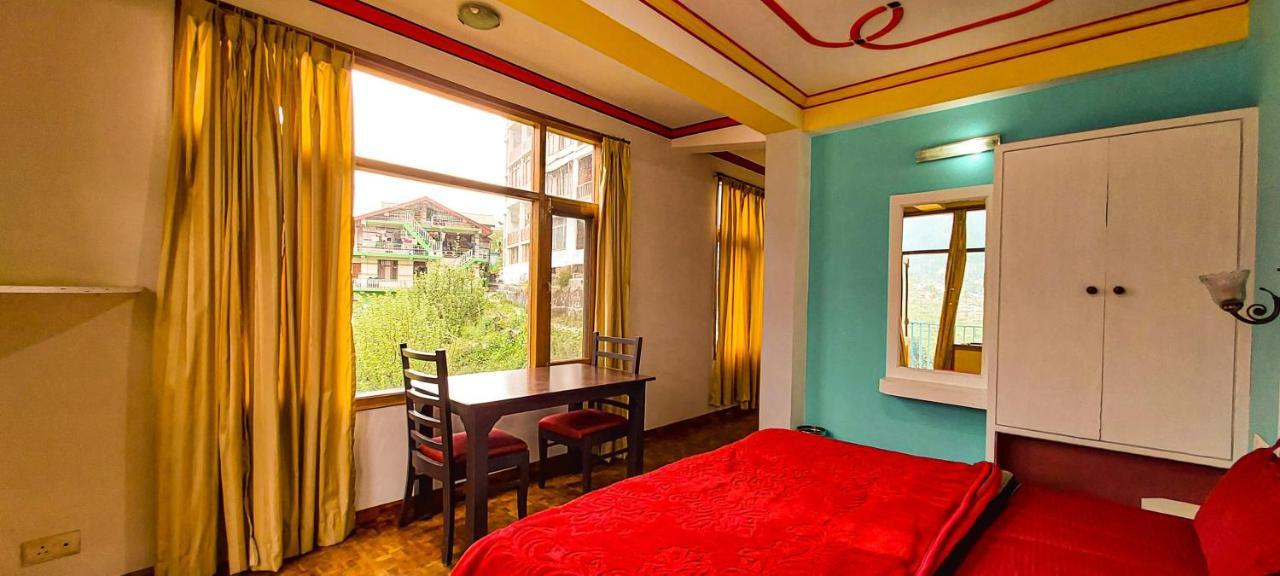 La Vaca India Manali Hostel Εξωτερικό φωτογραφία