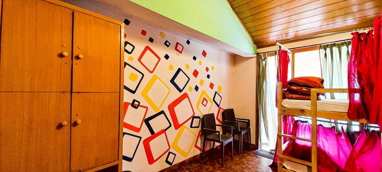 La Vaca India Manali Hostel Εξωτερικό φωτογραφία