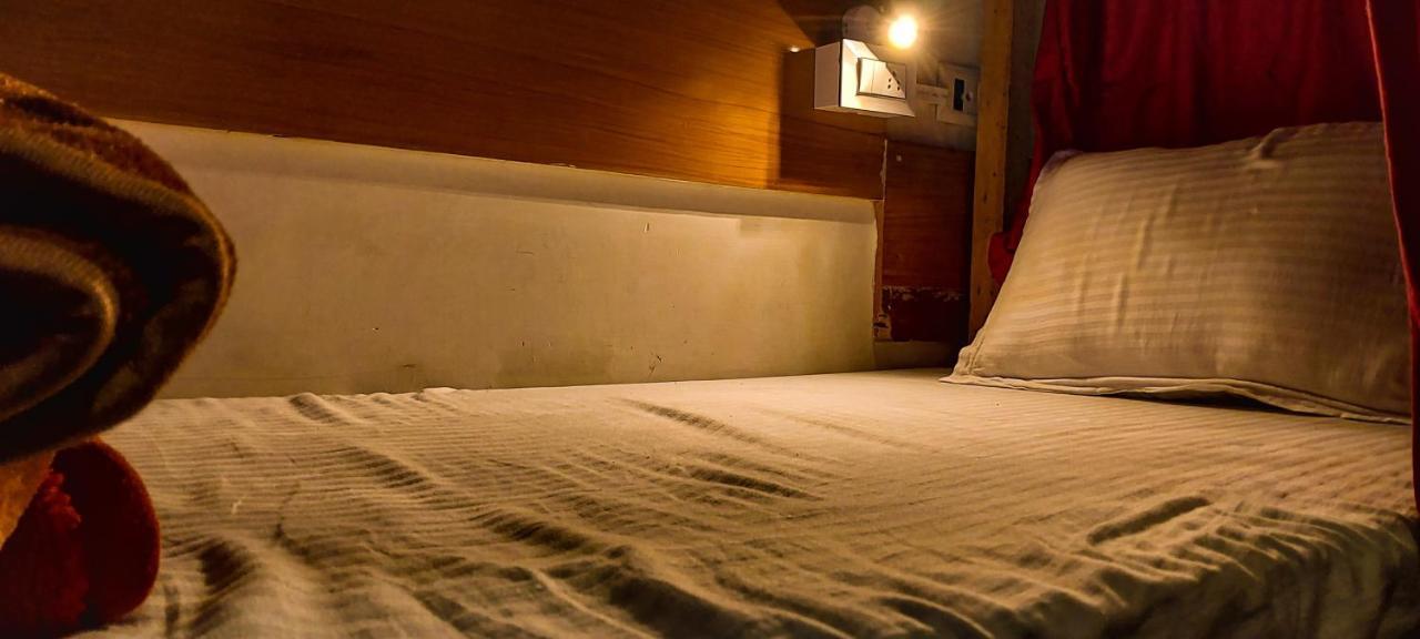 La Vaca India Manali Hostel Εξωτερικό φωτογραφία