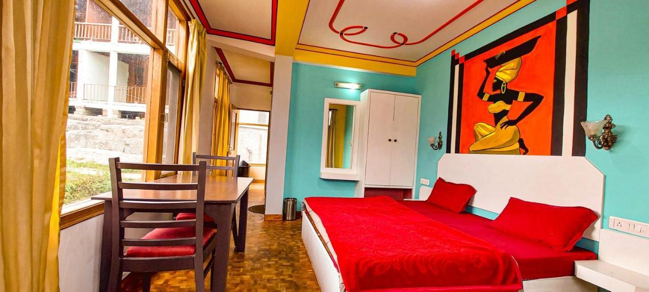 La Vaca India Manali Hostel Εξωτερικό φωτογραφία